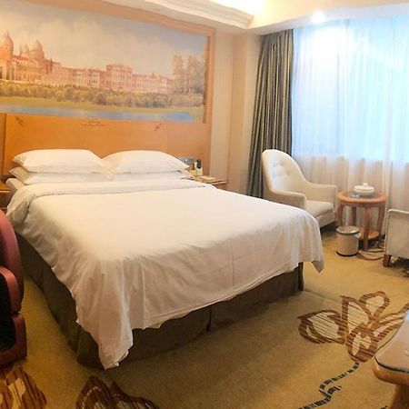 Vienna International Hotel Puning International Commodity City Dış mekan fotoğraf